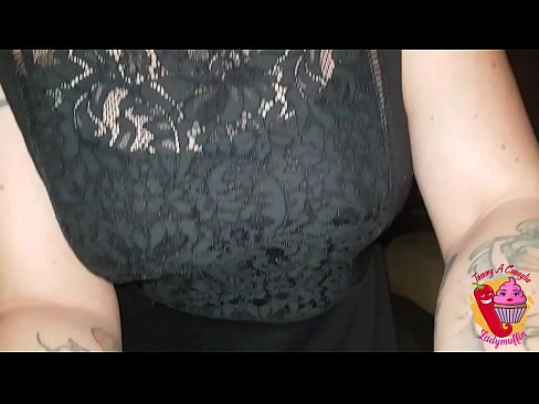❤️ Slutty Stéifschwëster gëtt him e blowjob a Spuenesch ❤ Qualitéit Sex op lb.pornobot.ru ️❤